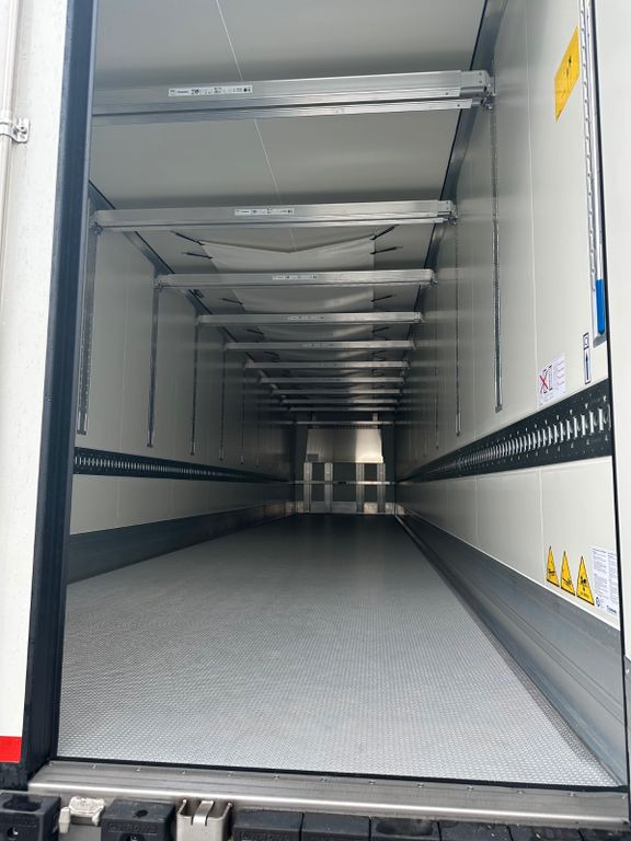 Krone SDR 27 Vector 1550 Doppelstock/Blumenbreit Krone SDR 27 Vector 1550 Doppelstock/Blumenbreit - Рефрижератор напівпричіп: фото 5 Krone SDR 27 Vector 1550 Doppelstock/Blumenbreit Krone SDR 27 Vector 1550 Doppelstock/Blumenbreit - Рефрижератор напівпричіп: фото 5