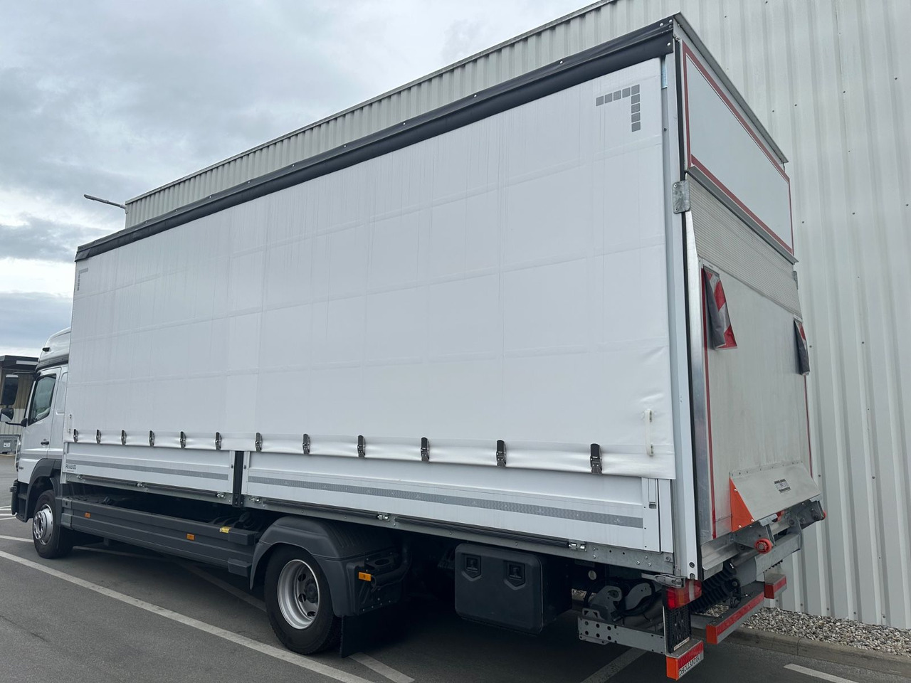 Mercedes-Benz Atego 1524 BigSpace LBW Navi/Kamera Mercedes-Benz Atego 1524 BigSpace LBW Navi/Kamera - Тентована вантажівка: фото 4 Mercedes-Benz Atego 1524 BigSpace LBW Navi/Kamera Mercedes-Benz Atego 1524 BigSpace LBW Navi/Kamera - Тентована вантажівка: фото 4