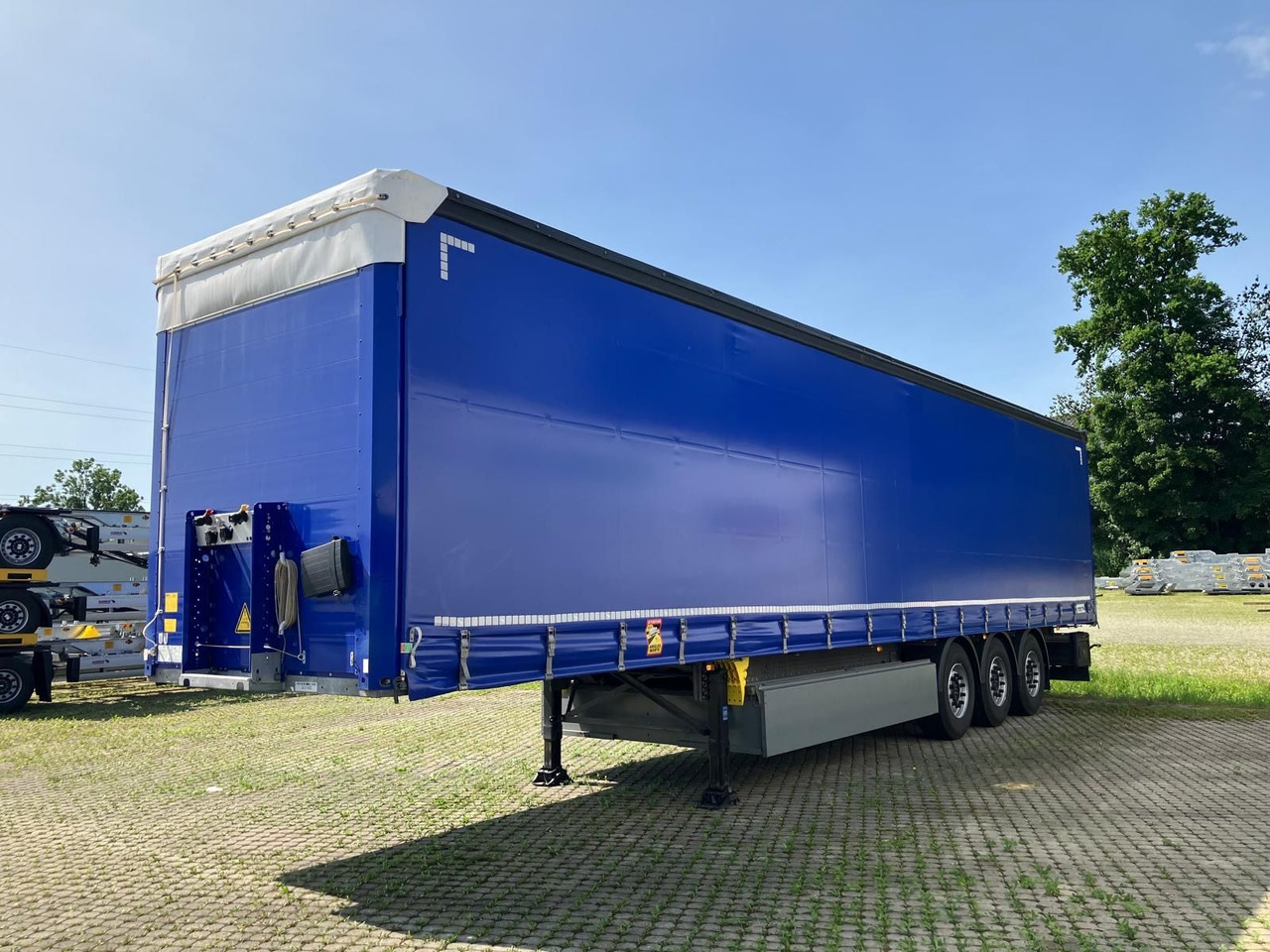 Schmitz Cargobull SCS 24 Lift/Pal-Kasten/ DEMO wie neu - Тентований напівпричіп: фото 1 Schmitz Cargobull SCS 24 Lift/Pal-Kasten/ DEMO wie neu - Тентований напівпричіп: фото 1