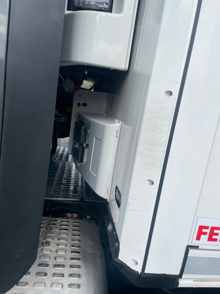 Закритий кузов напівпричіп Schmitz Cargobull SKO 24  Cool V7    DoppelStock Blumenbreit: фото 9