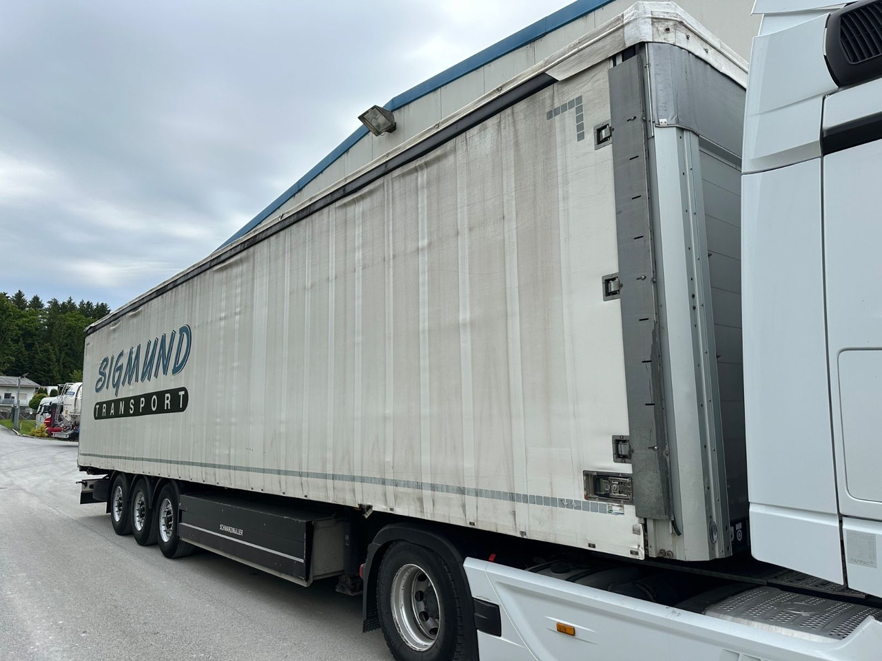 Schwarzmüller S1 J Getränkeplane LIFT BBW - Тентований напівпричіп: фото 2 Schwarzmüller S1 J Getränkeplane LIFT BBW - Тентований напівпричіп: фото 2