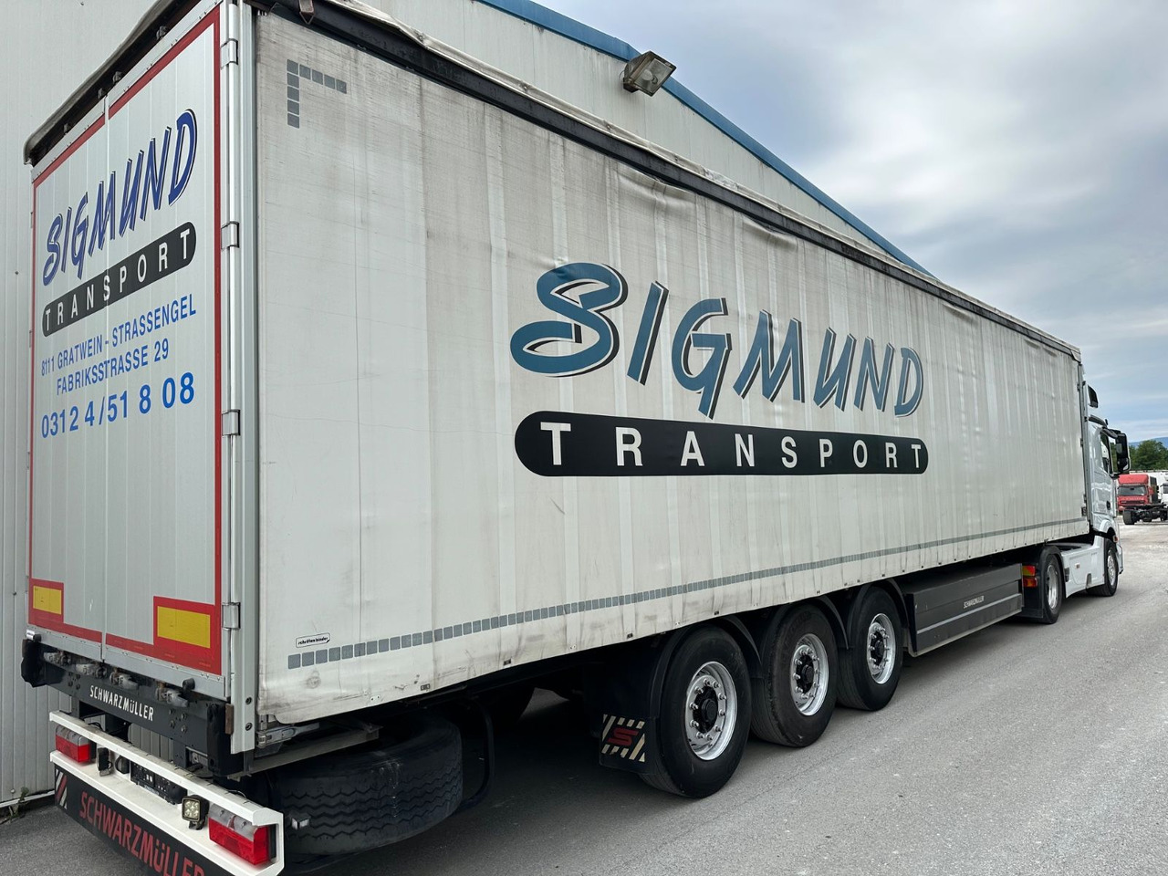 Schwarzmüller S1 J Getränkeplane LIFT BBW - Тентований напівпричіп: фото 3 Schwarzmüller S1 J Getränkeplane LIFT BBW - Тентований напівпричіп: фото 3