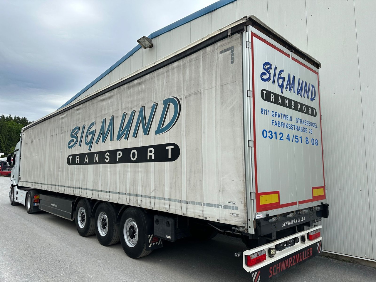 Schwarzmüller S1 J Getränkeplane LIFT BBW - Тентований напівпричіп: фото 4 Schwarzmüller S1 J Getränkeplane LIFT BBW - Тентований напівпричіп: фото 4