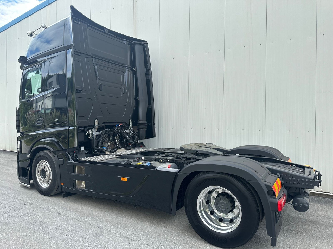 Mercedes-Benz Actros 1863 Final Edition Vollausstattung - Тягач: фото 3 Mercedes-Benz Actros 1863 Final Edition Vollausstattung - Тягач: фото 3