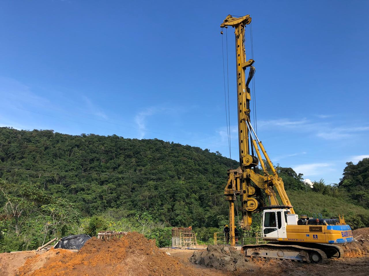 BAUER BG 22H - Бурова установка: фото 2 BAUER BG 22H - Бурова установка: фото 2