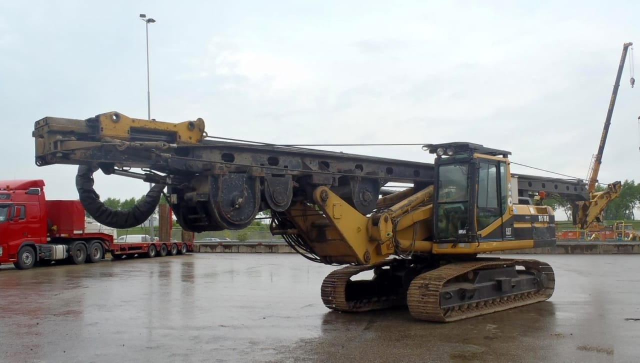 Bauer BG 18H - Бурова установка: фото 1 Bauer BG 18H - Бурова установка: фото 1