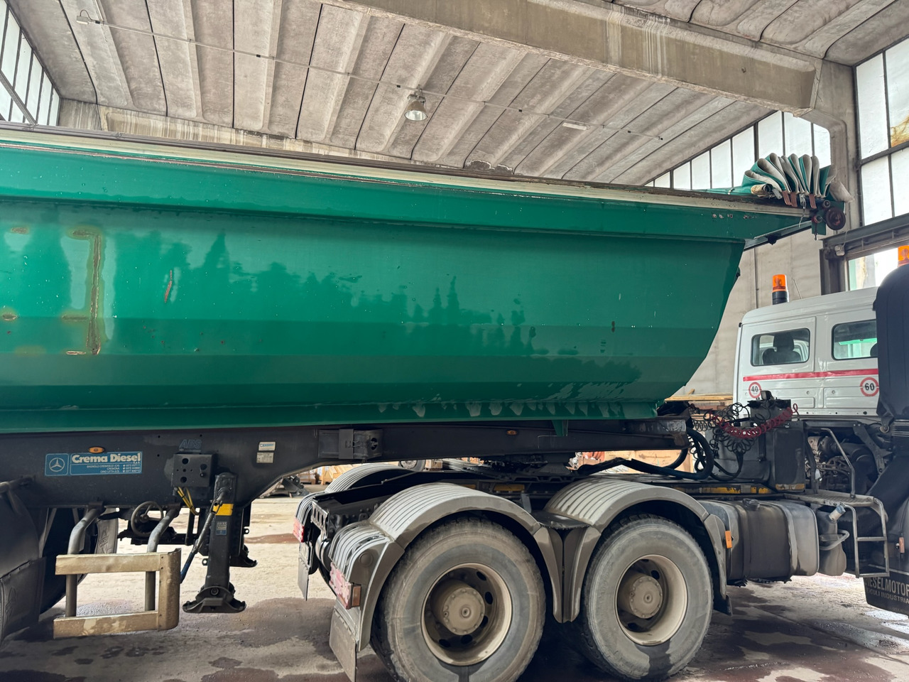 MINERVA Semirimorchio Ribaltabile Mezzo d'Opera - Самоскид напівпричіп: фото 3 MINERVA Semirimorchio Ribaltabile Mezzo d'Opera - Самоскид напівпричіп: фото 3