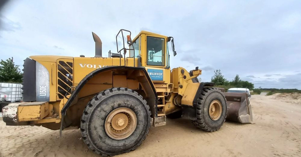 Volvo L150E - Колісний навантажувач: фото 1 Volvo L150E - Колісний навантажувач: фото 1
