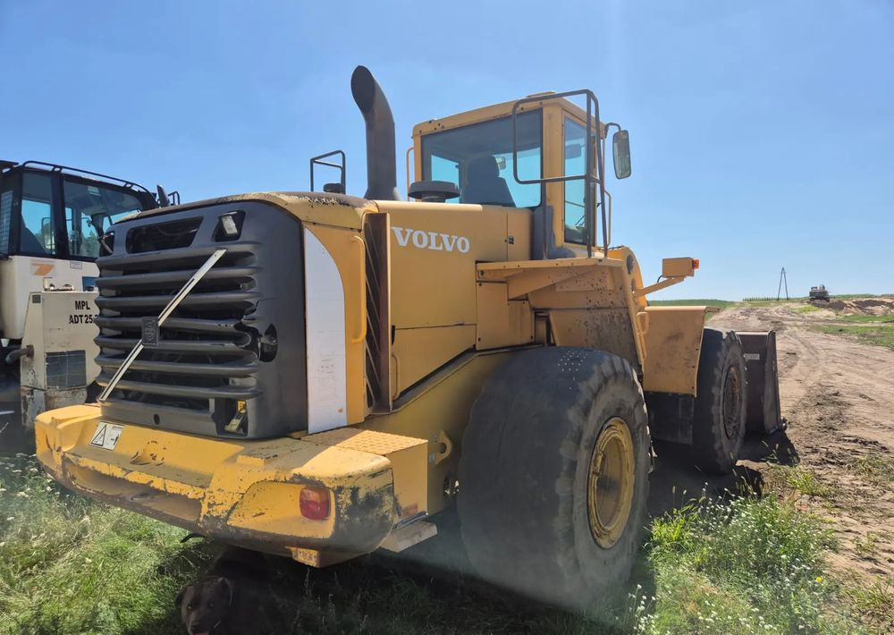 Volvo L150E - Колісний навантажувач: фото 2 Volvo L150E - Колісний навантажувач: фото 2