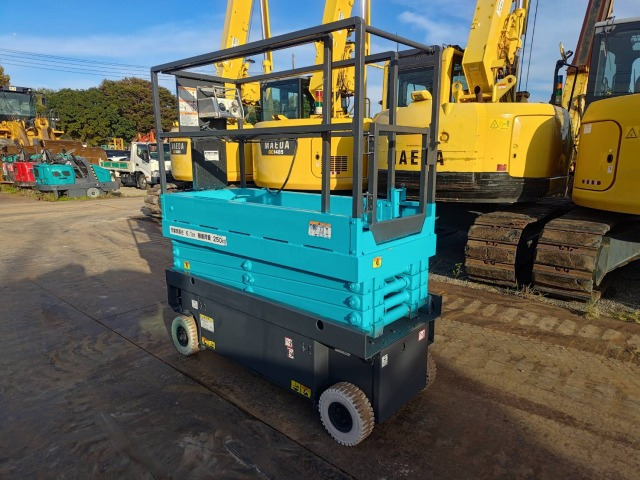 AIRMAN ENTL061 - Ножичний підйомник: фото 3 AIRMAN ENTL061 - Ножичний підйомник: фото 3