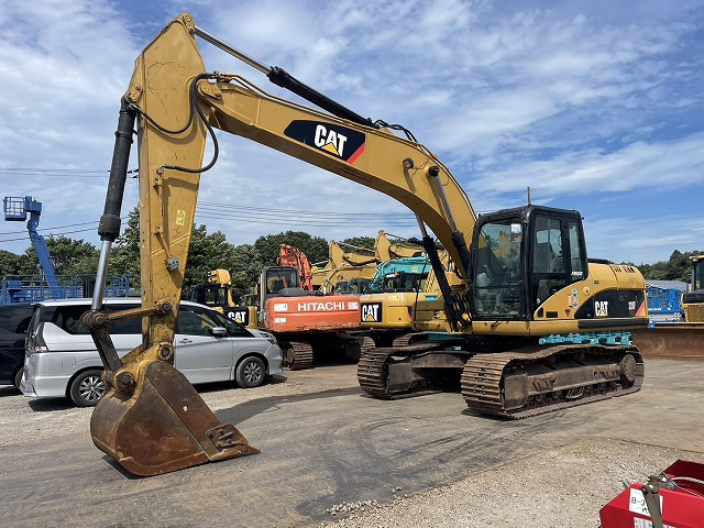 CAT 320D-E - Гусеничний екскаватор: фото 1 CAT 320D-E - Гусеничний екскаватор: фото 1