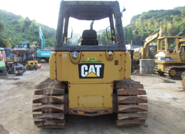 CAT D3K2 - Бульдозер: фото 3 CAT D3K2 - Бульдозер: фото 3