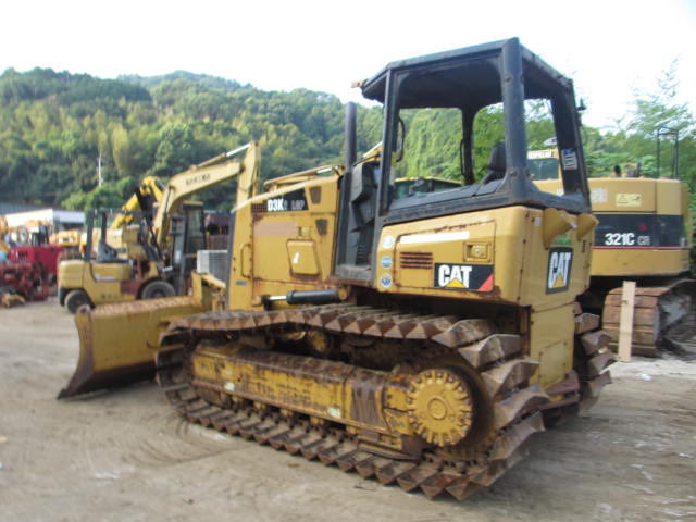 CAT D3K2 - Бульдозер: фото 2 CAT D3K2 - Бульдозер: фото 2