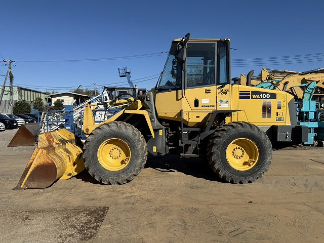 KOMATSU WA100-6 - Колісний навантажувач: фото 2 KOMATSU WA100-6 - Колісний навантажувач: фото 2