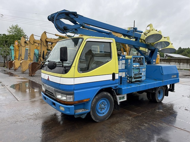 TADANO LS-106A - Освітлювальна вежа, Вантажівка: фото 1 TADANO LS-106A - Освітлювальна вежа, Вантажівка: фото 1