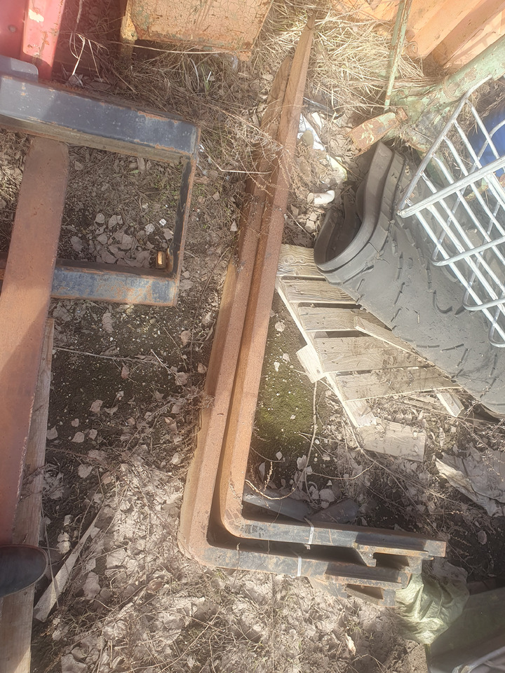 Pallet forks - Вила: фото 1 Pallet forks - Вила: фото 1