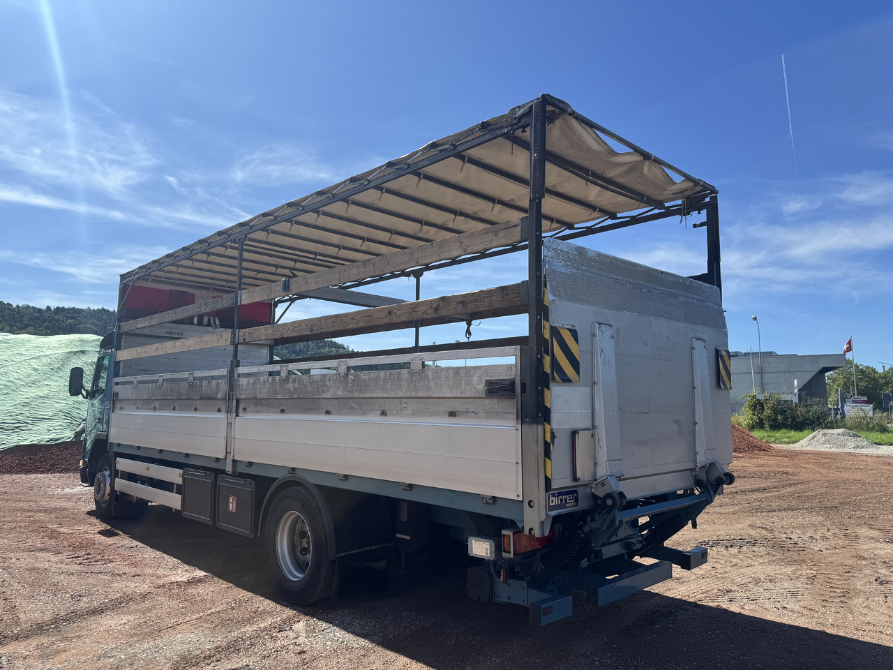 VOLVO FM7-290 4x2 Blache-Hebebühne - Тентована вантажівка: фото 3 VOLVO FM7-290 4x2 Blache-Hebebühne - Тентована вантажівка: фото 3