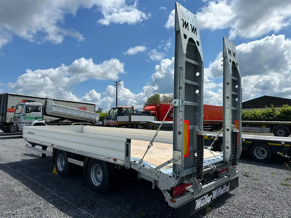 Müller-Mitteltal TA-R21.0 Remorque Müller-Mitteltal 21 tonnes NEUVE, disponible de stock - Низькорамна платформа причіп: фото 2 Müller-Mitteltal TA-R21.0 Remorque Müller-Mitteltal 21 tonnes NEUVE, disponible de stock - Низькорамна платформа причіп: фото 2