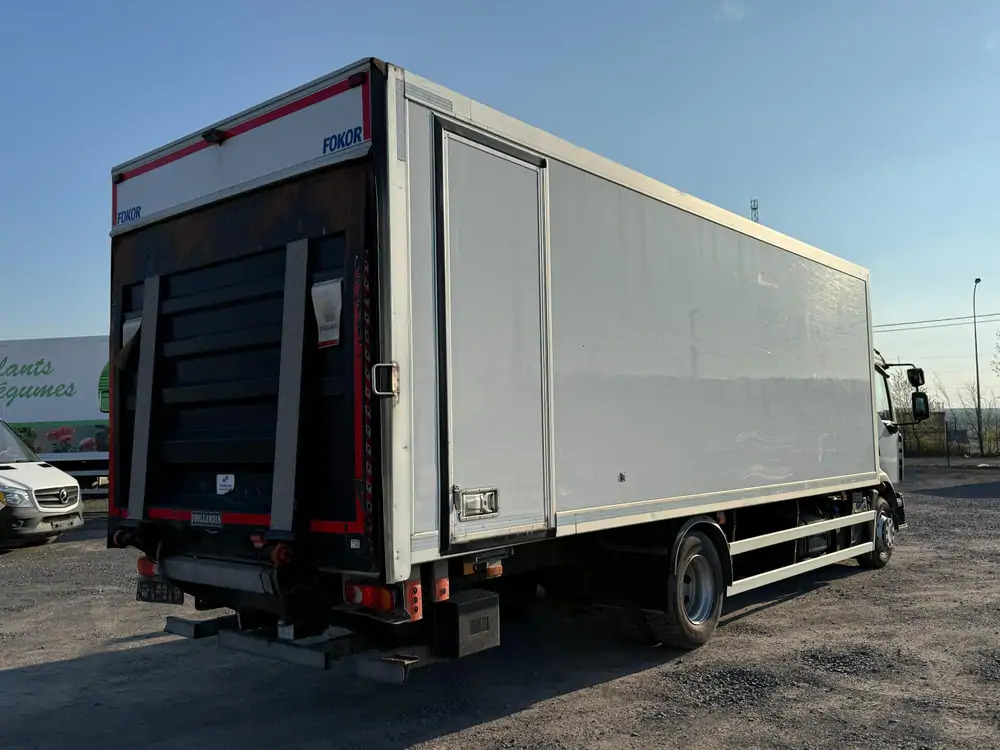 Renault D14 250 *D14 250 cv* - Вантажівка з закритим кузовом: фото 4 Renault D14 250 *D14 250 cv* - Вантажівка з закритим кузовом: фото 4