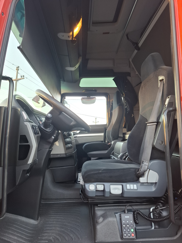Тентована вантажівка MAN TGX 26.440 E6 + SCHMITZ: фото 18