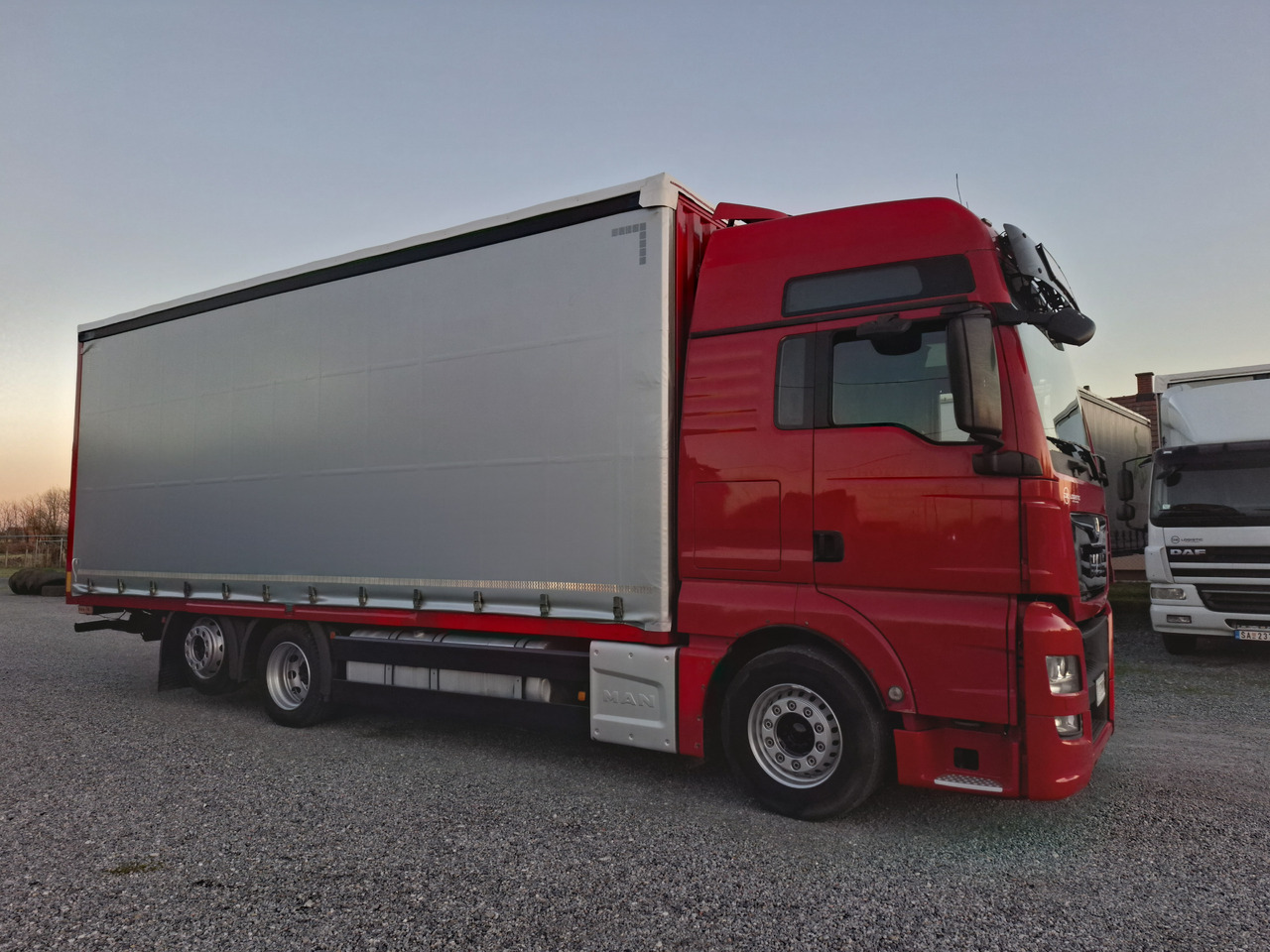 MAN TGX 26.440 E6 - Тентована вантажівка: фото 5 MAN TGX 26.440 E6 - Тентована вантажівка: фото 5