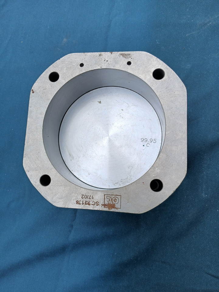 DT Cylinder/ Piston aircompressor for Mercedes - Пневмокомпресор: фото 1 DT Cylinder/ Piston aircompressor for Mercedes - Пневмокомпресор: фото 1