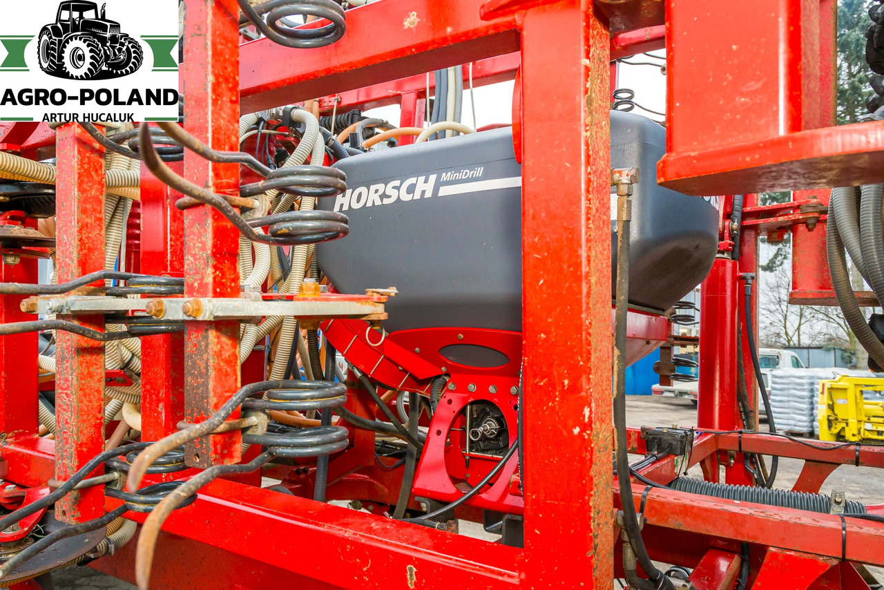 HORSCH 8 SW - 2014 ROK - 1194 H / 3928 HA - NAWOŻENIE - MiniDrill - Посівний комплекс: фото 5 HORSCH 8 SW - 2014 ROK - 1194 H / 3928 HA - NAWOŻENIE - MiniDrill - Посівний комплекс: фото 5