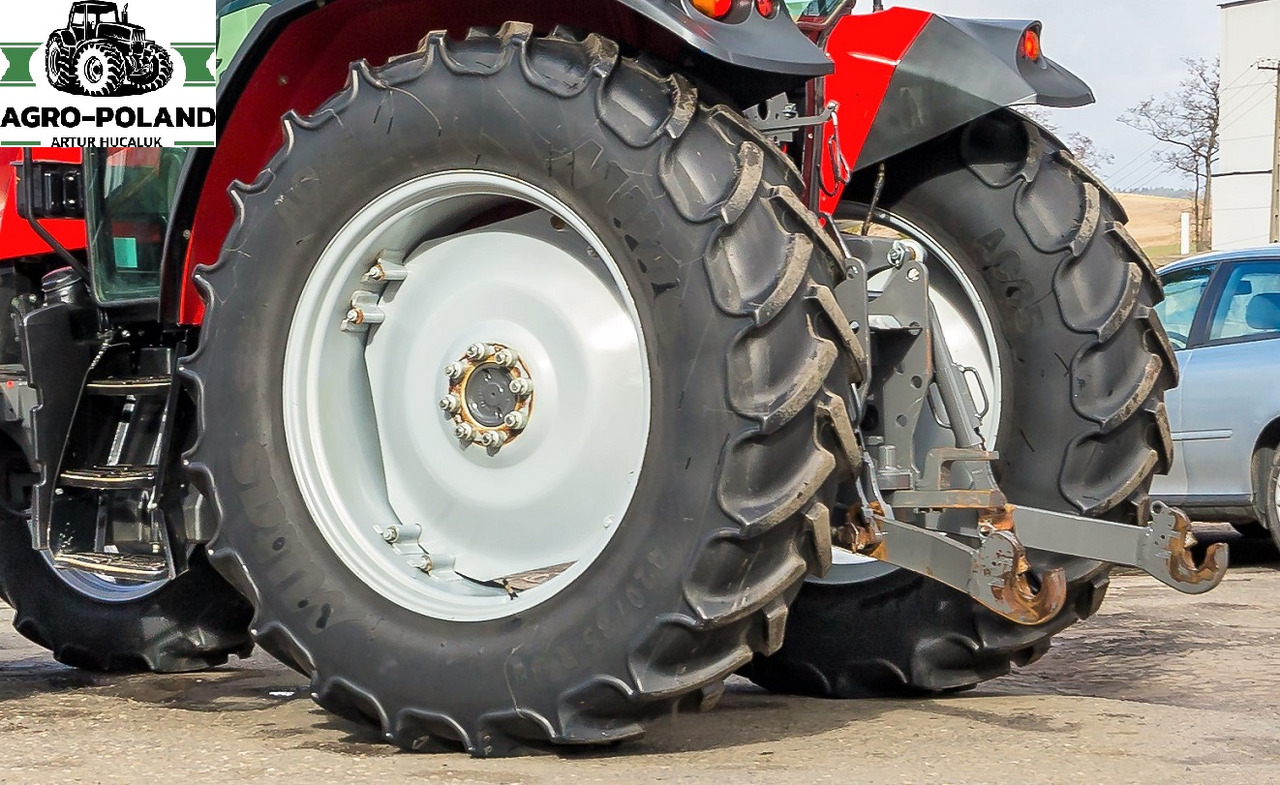 MASSEY FERGUSON 6713 - 2019 ROK - 2459 h - Трактор: фото 3 MASSEY FERGUSON 6713 - 2019 ROK - 2459 h - Трактор: фото 3