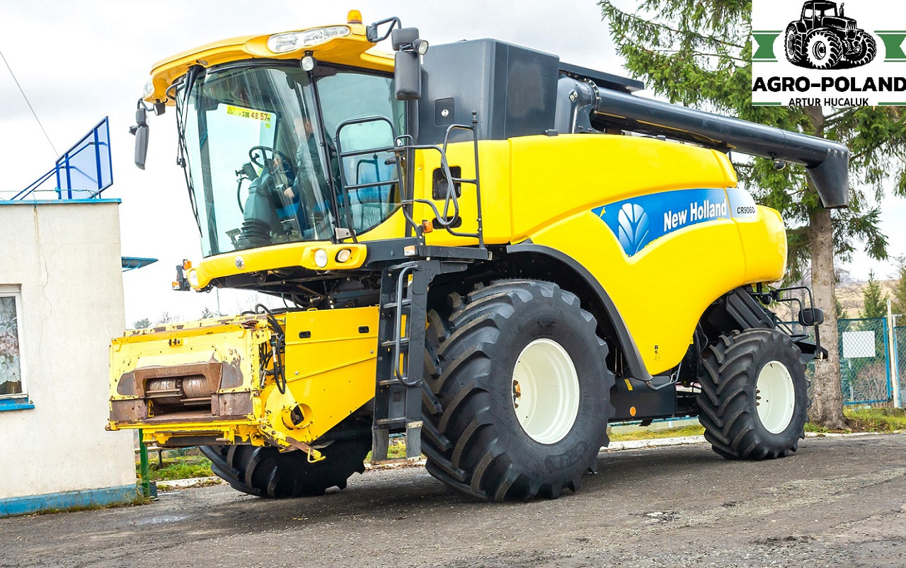 NEW HOLLAND CR 9060 - 2008 - 2554 h + HEDER 6,09 M - Зернозбиральний комбайн: фото 2 NEW HOLLAND CR 9060 - 2008 - 2554 h + HEDER 6,09 M - Зернозбиральний комбайн: фото 2