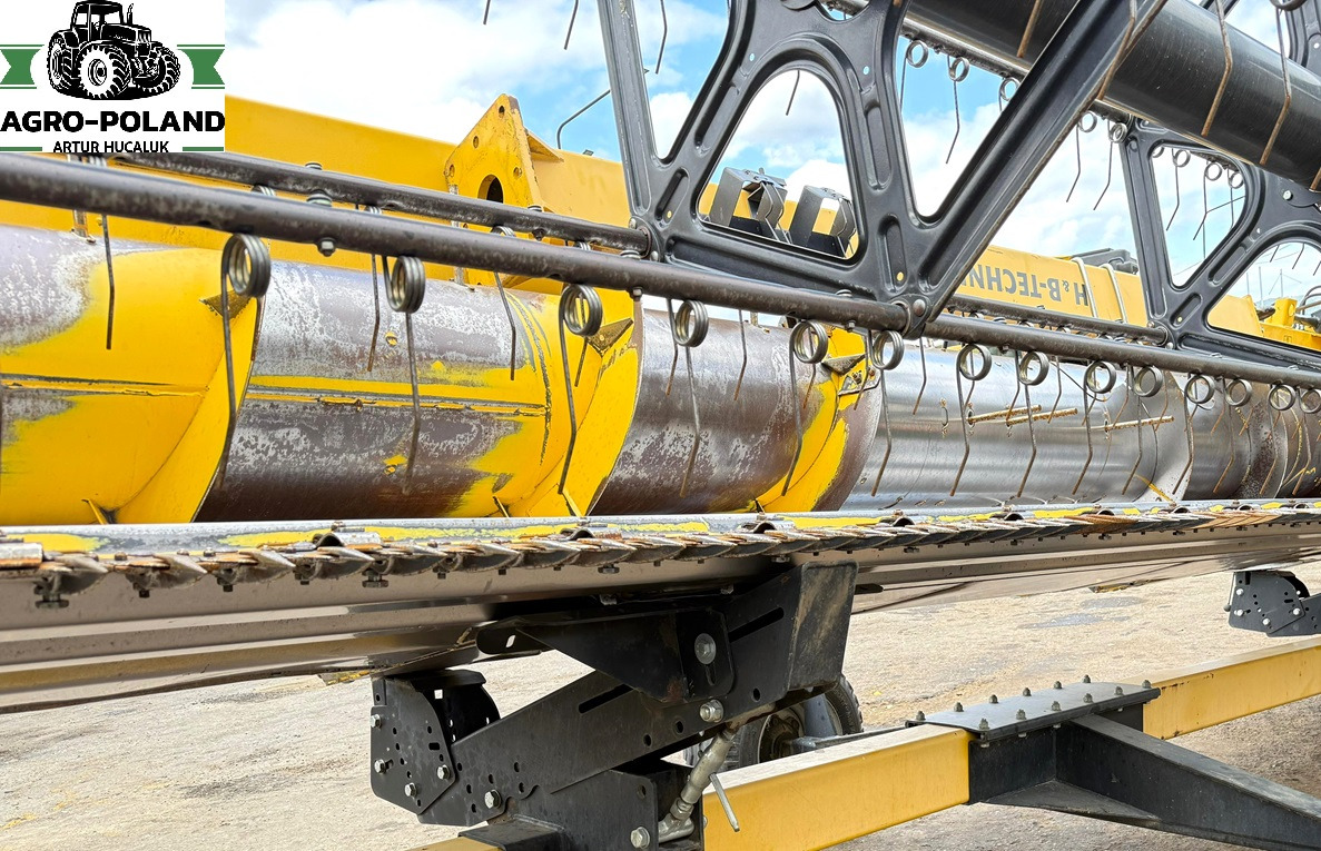 NEW HOLLAND CX 6080 - 2114/2777 h - 2014 ROK + VARIFEED 6,09 M - Зернозбиральний комбайн: фото 4 NEW HOLLAND CX 6080 - 2114/2777 h - 2014 ROK + VARIFEED 6,09 M - Зернозбиральний комбайн: фото 4