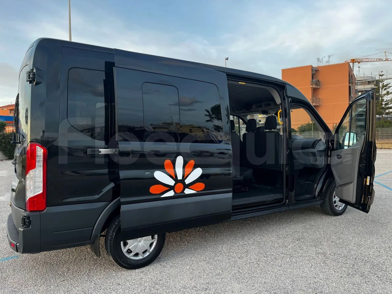 Мікроавтобус, Пасажирський фургон Ford Transit: фото 10 Мікроавтобус, Пасажирський фургон Ford Transit: фото 10