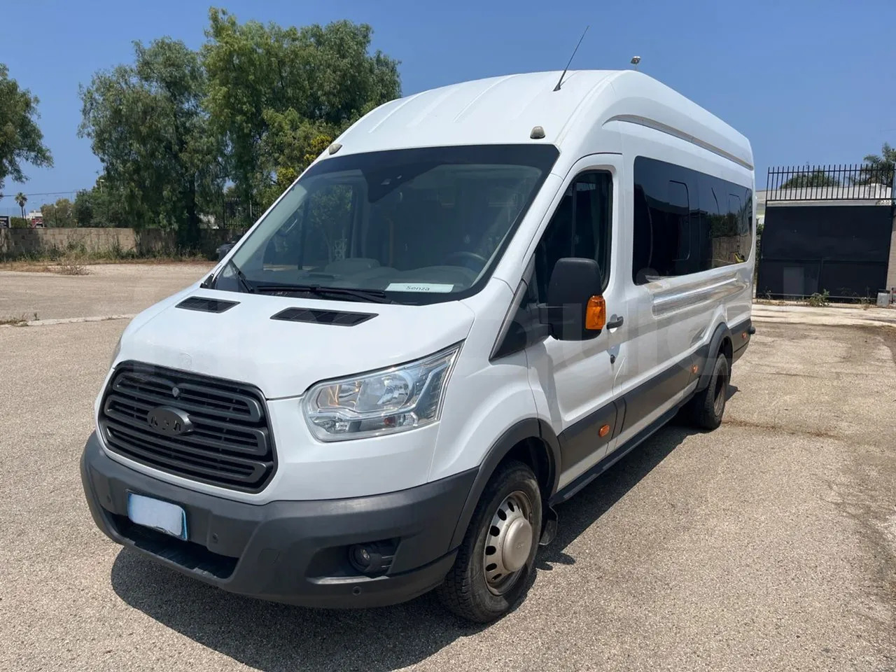 Ford Transit - Мікроавтобус, Пасажирський фургон: фото 4 Ford Transit - Мікроавтобус, Пасажирський фургон: фото 4