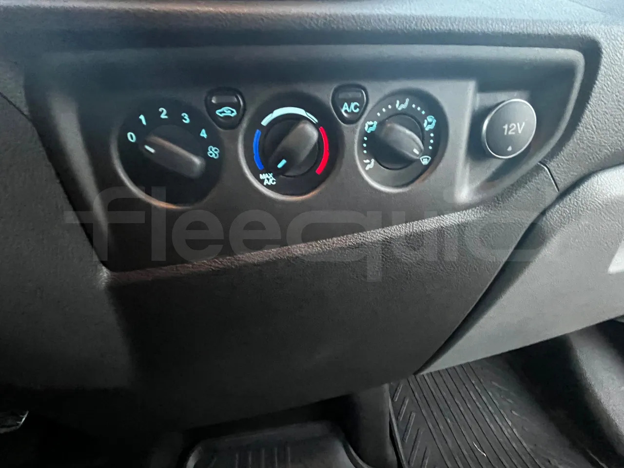 Мікроавтобус, Пасажирський фургон Ford Transit: фото 32 Мікроавтобус, Пасажирський фургон Ford Transit: фото 32