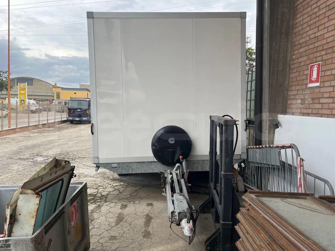 Humbaur Rimorchio - Туристичний автобус: фото 1 Humbaur Rimorchio - Туристичний автобус: фото 1