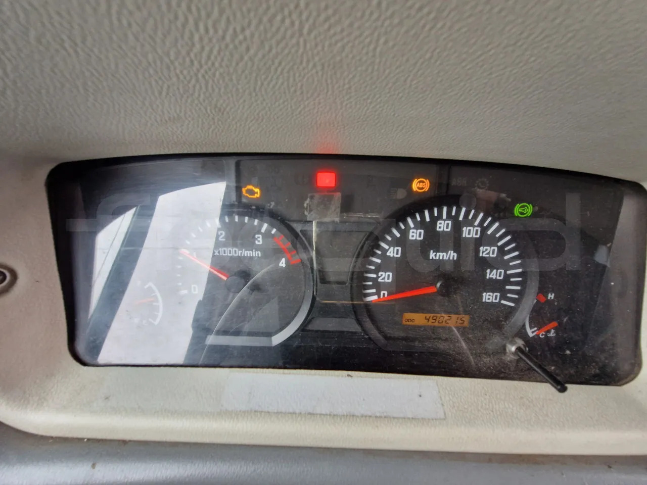 Isuzu Novo - Туристичний автобус: фото 3 Isuzu Novo - Туристичний автобус: фото 3