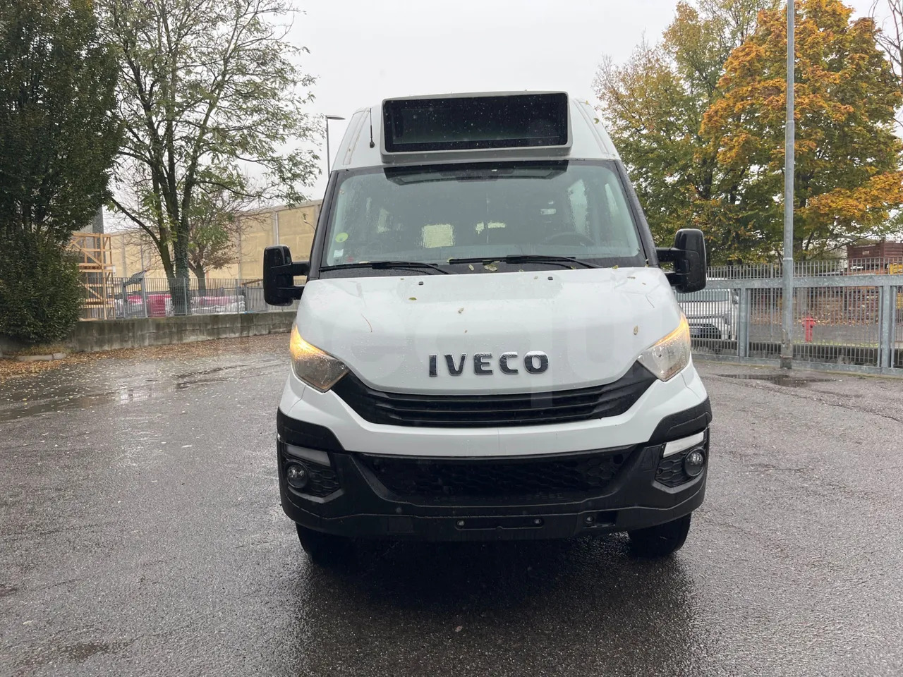 Iveco Daily - Приміський автобус: фото 2 Iveco Daily - Приміський автобус: фото 2