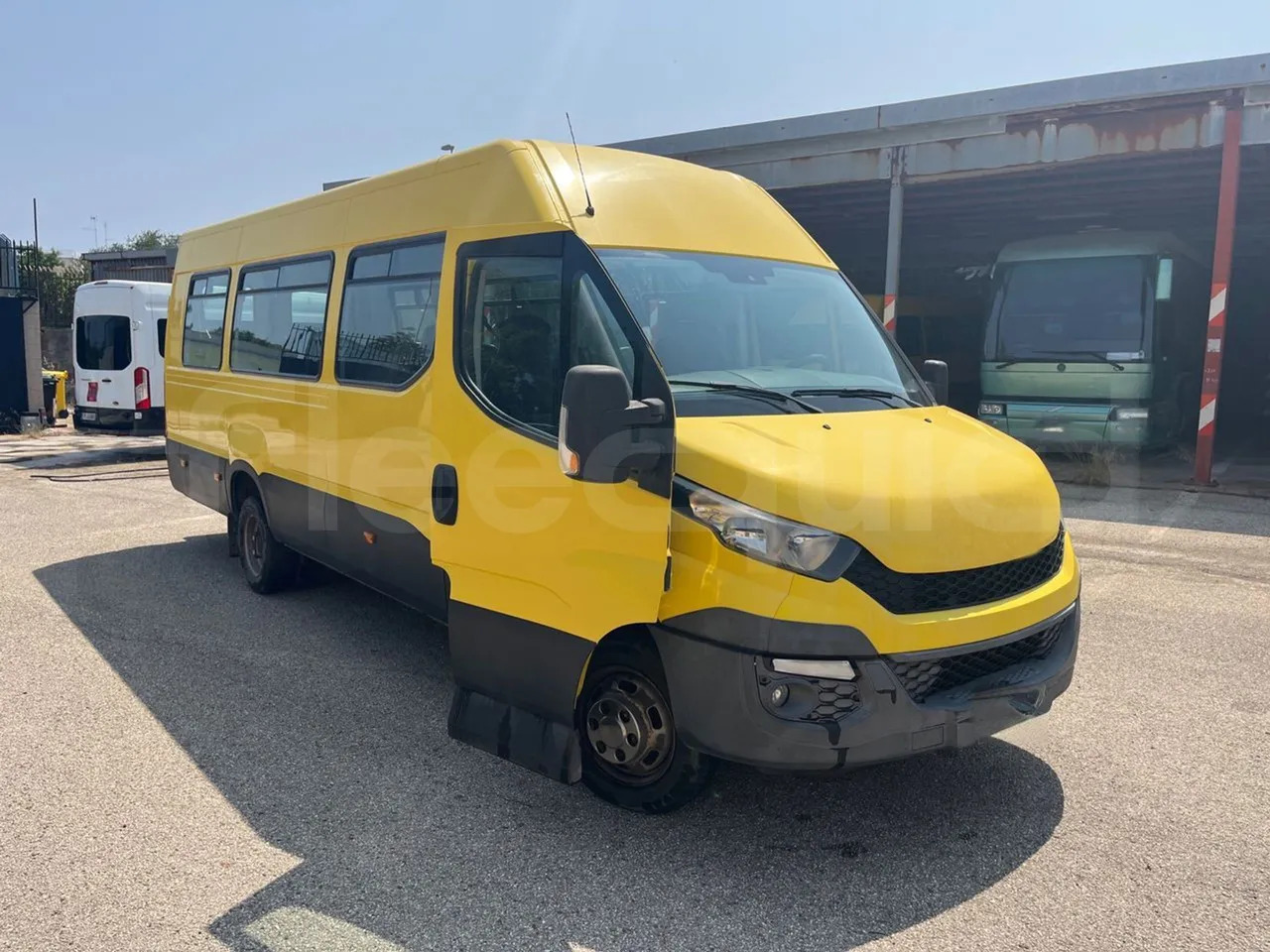 Шкільний автобус Iveco Daily: фото 10 Шкільний автобус Iveco Daily: фото 10