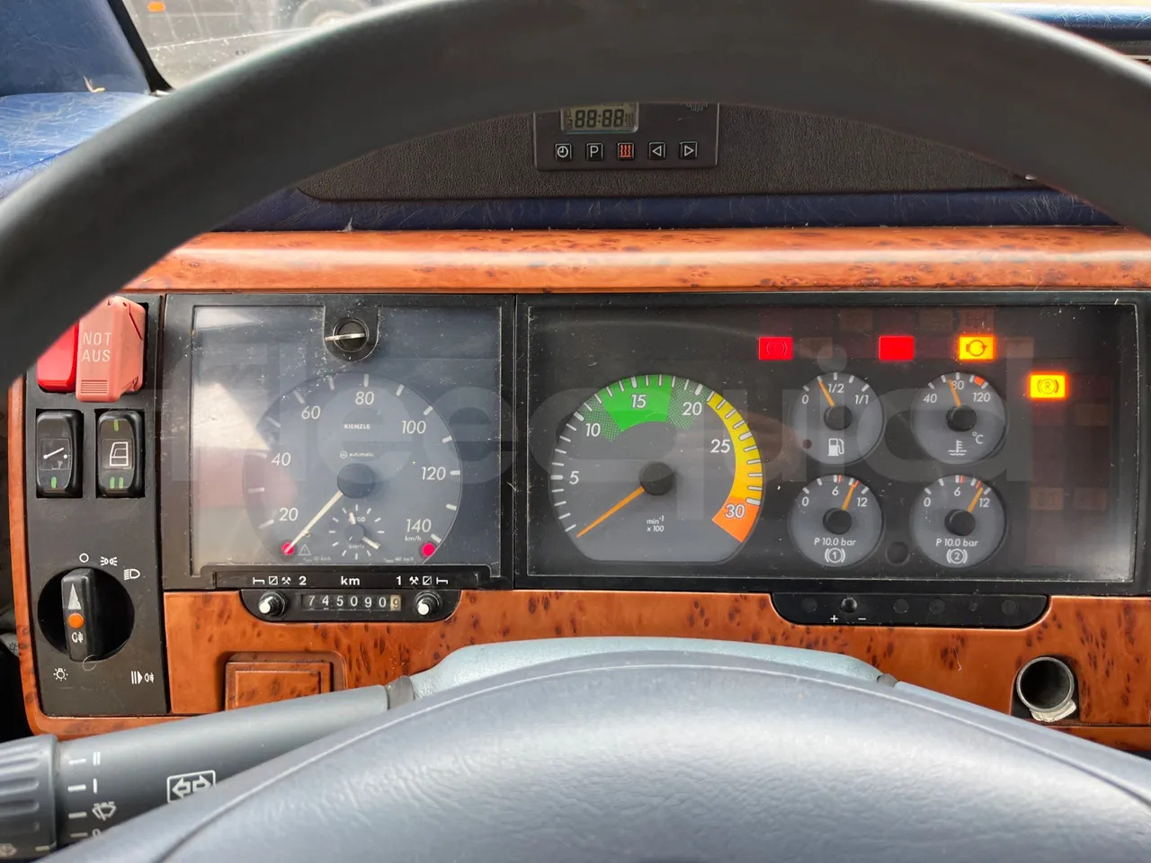 Mercedes-Benz Beluga - Туристичний автобус: фото 3 Mercedes-Benz Beluga - Туристичний автобус: фото 3