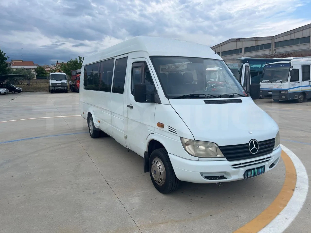 Mercedes-Benz Sprinter - Міський автобус: фото 1 Mercedes-Benz Sprinter - Міський автобус: фото 1