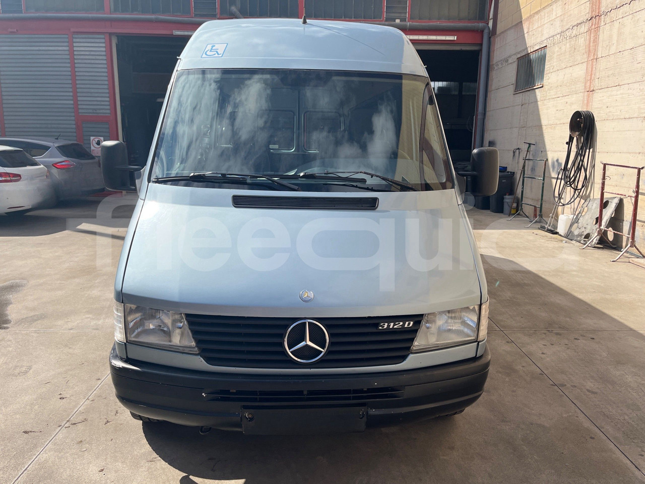 Mercedes-Benz Sprinter - Приміський автобус: фото 2 Mercedes-Benz Sprinter - Приміський автобус: фото 2