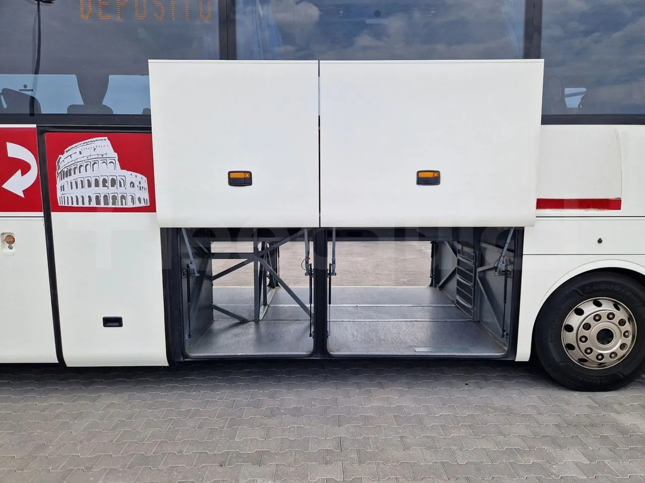 Туристичний автобус Mercedes-Benz Tourismo: фото 7