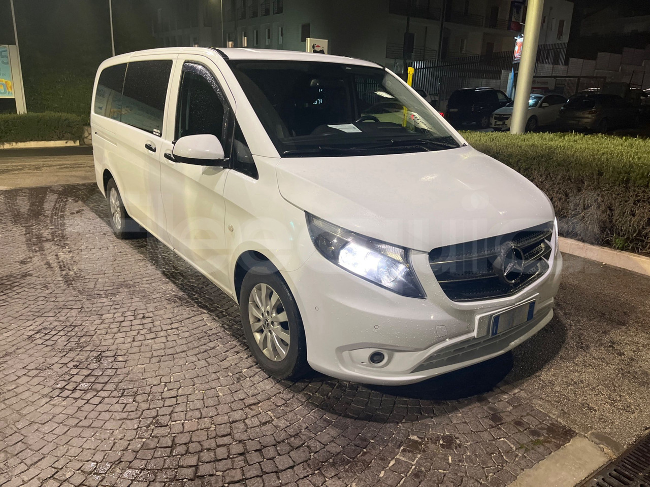 Mercedes-Benz Vito Tourer - Туристичний автобус: фото 1 Mercedes-Benz Vito Tourer - Туристичний автобус: фото 1