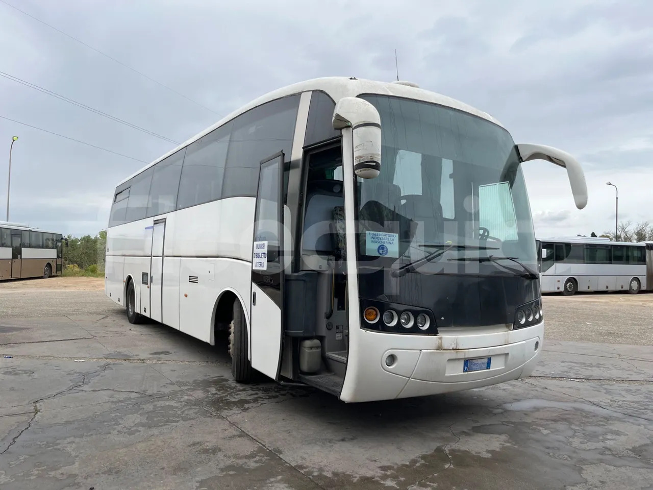 Volvo B12 - Туристичний автобус: фото 1 Volvo B12 - Туристичний автобус: фото 1