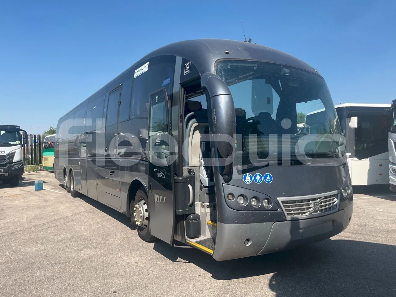 Volvo B12B - Туристичний автобус: фото 1 Volvo B12B - Туристичний автобус: фото 1