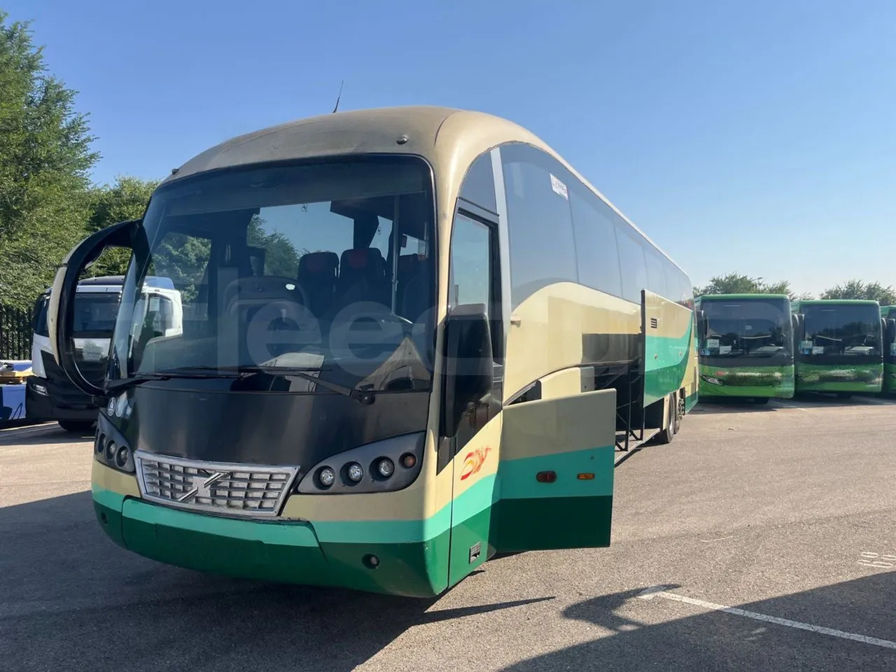 Volvo B12B - Туристичний автобус: фото 4 Volvo B12B - Туристичний автобус: фото 4