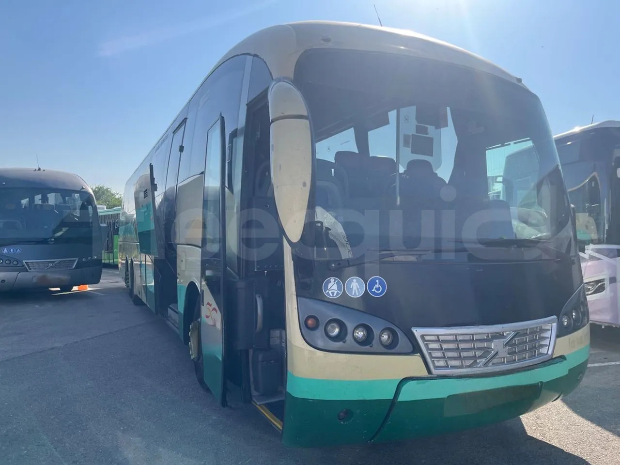 Volvo B12B - Туристичний автобус: фото 1 Volvo B12B - Туристичний автобус: фото 1