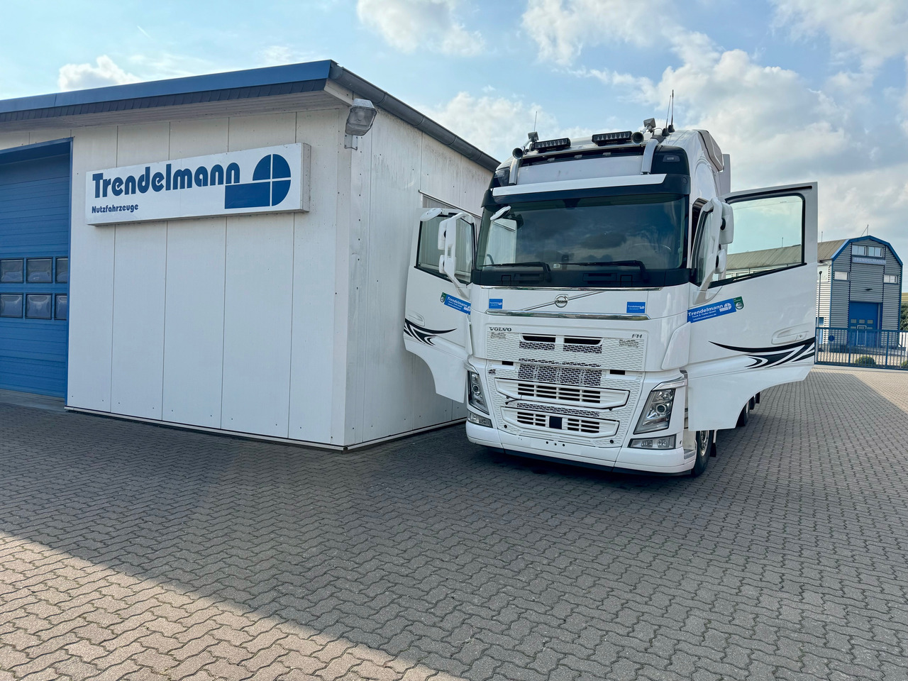 VOLVO Fh-13-540 6x4R - Гаковий мультиліфт вантажівка: фото 5 VOLVO Fh-13-540 6x4R - Гаковий мультиліфт вантажівка: фото 5