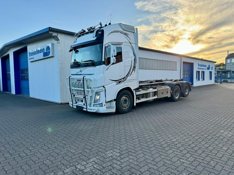 Volvo FH 540 6x4 Liftachse ARK-Hooklift-Funk-Radio-Comand Retarder - Гаковий мультиліфт вантажівка: фото 1 Volvo FH 540 6x4 Liftachse ARK-Hooklift-Funk-Radio-Comand Retarder - Гаковий мультиліфт вантажівка: фото 1