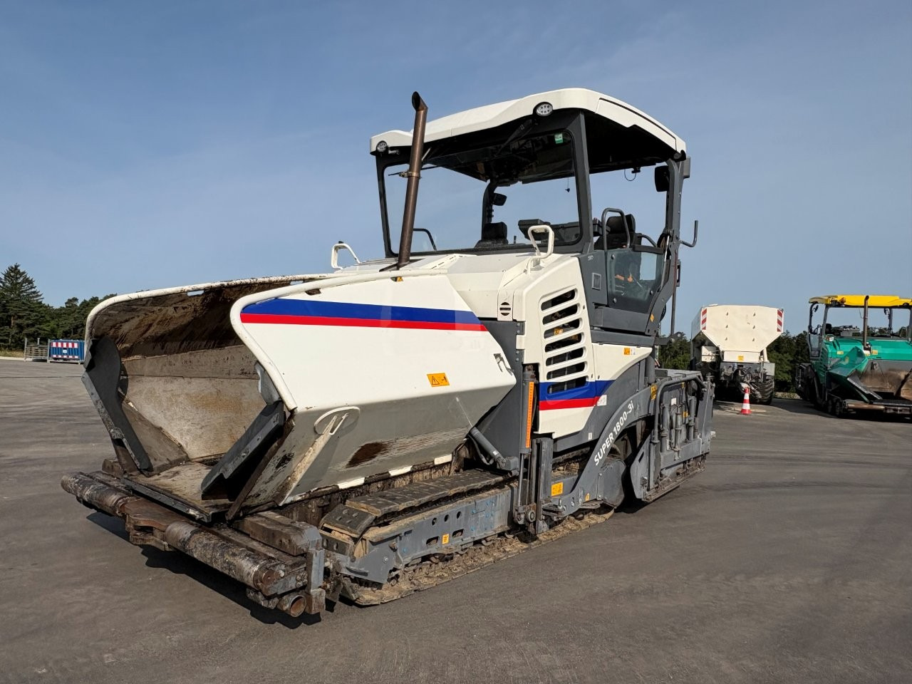 VÖGELE SUPER 1800-3i - Асфальтоукладач: фото 2 VÖGELE SUPER 1800-3i - Асфальтоукладач: фото 2