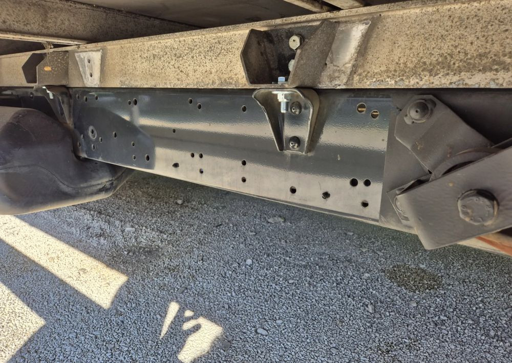 Iveco Iveco 35c14 2.3 140KM Plandeka - Легка бортова вантажівка: фото 5 Iveco Iveco 35c14 2.3 140KM Plandeka - Легка бортова вантажівка: фото 5